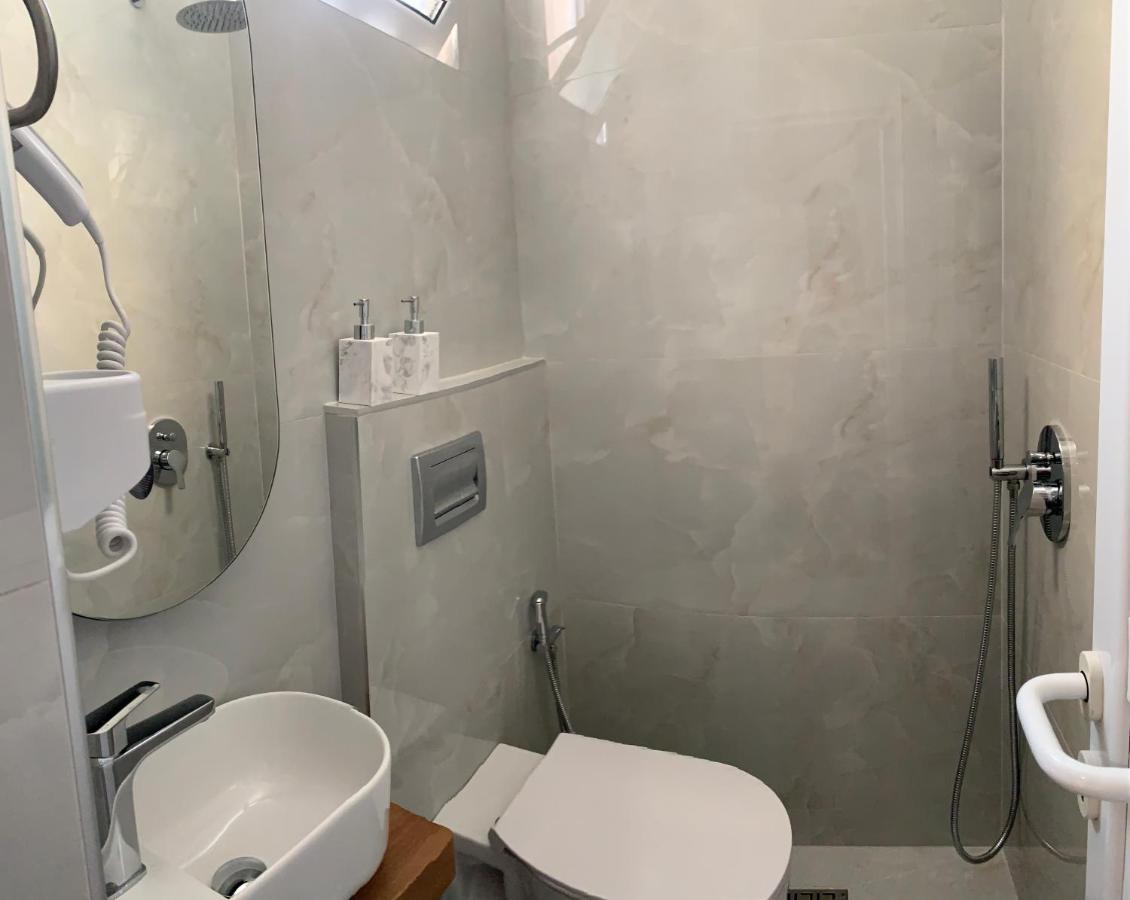 Kekezis Apartments Саранде Екстериор снимка